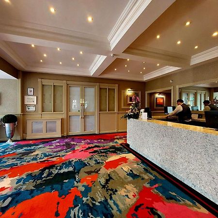 Flannery'S Hotel Голвей Екстер'єр фото