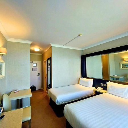 Flannery'S Hotel Голвей Екстер'єр фото