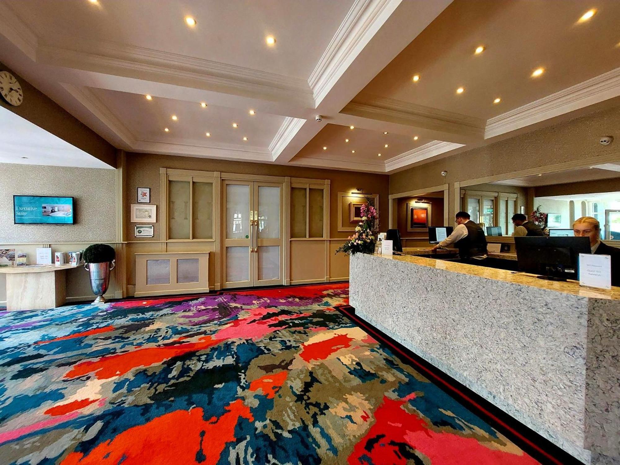 Flannery'S Hotel Голвей Екстер'єр фото