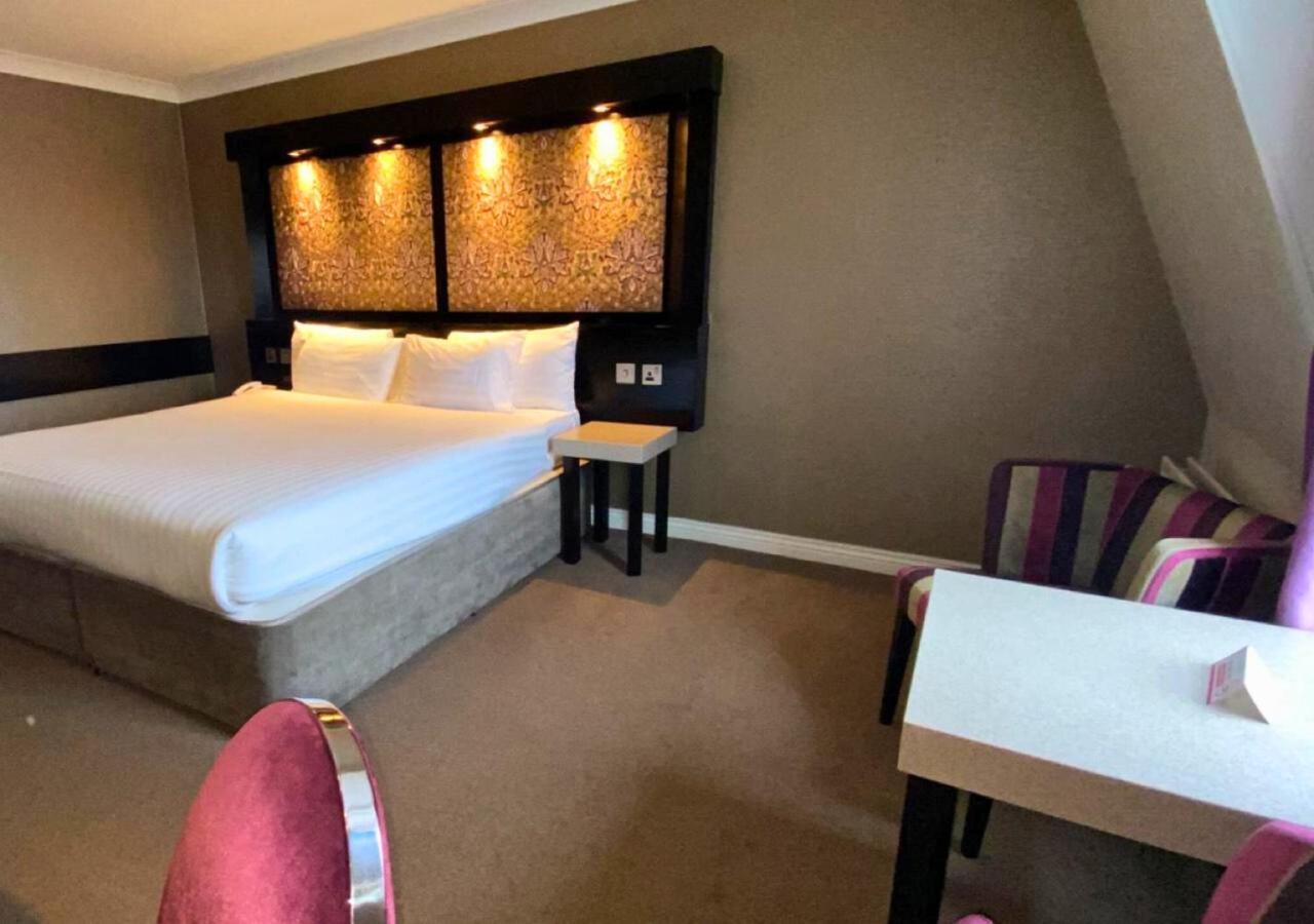 Flannery'S Hotel Голвей Екстер'єр фото